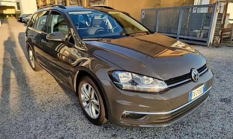 Volkswagen Golf Vari...