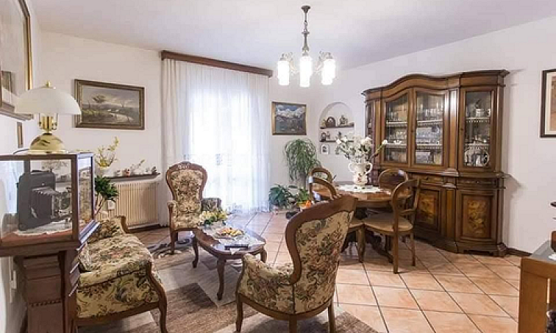 Casa Semi Indipenden...