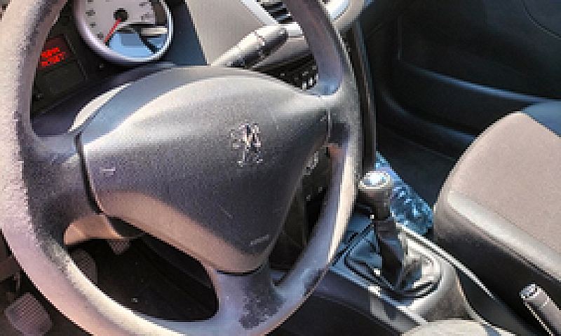 Peugeot 207...