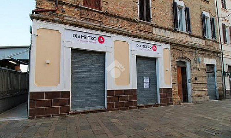 3 Locali A Roseto De...