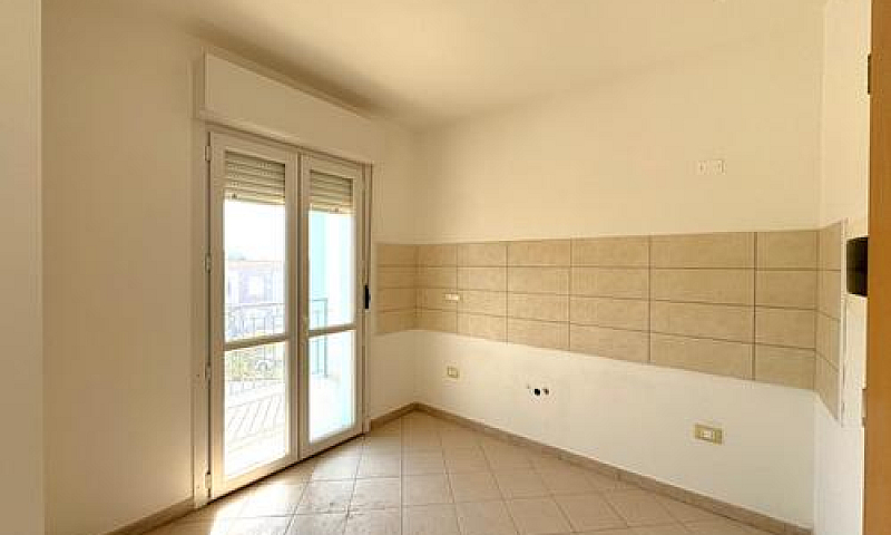 Pari Al Nuovo, Bivan...