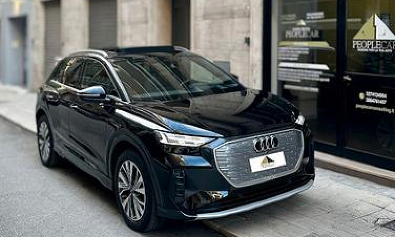 Audi Q4 35 E-Tron **...