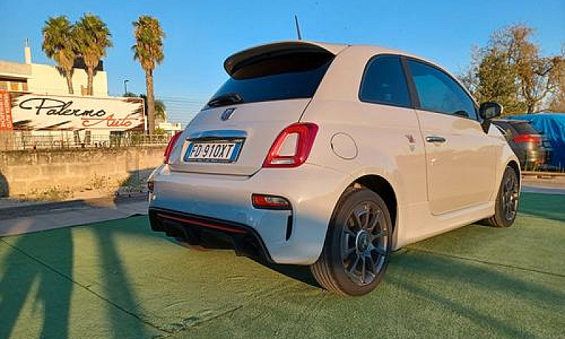 Abarth 595 1.4 Turbo...