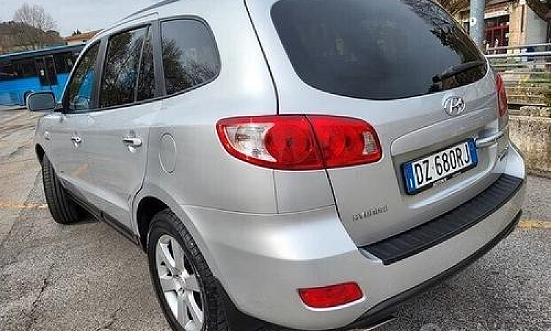 Hyundai Santa Fe 2.2...