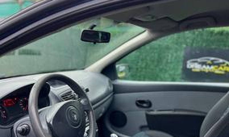 Renault Clio 2006 1....