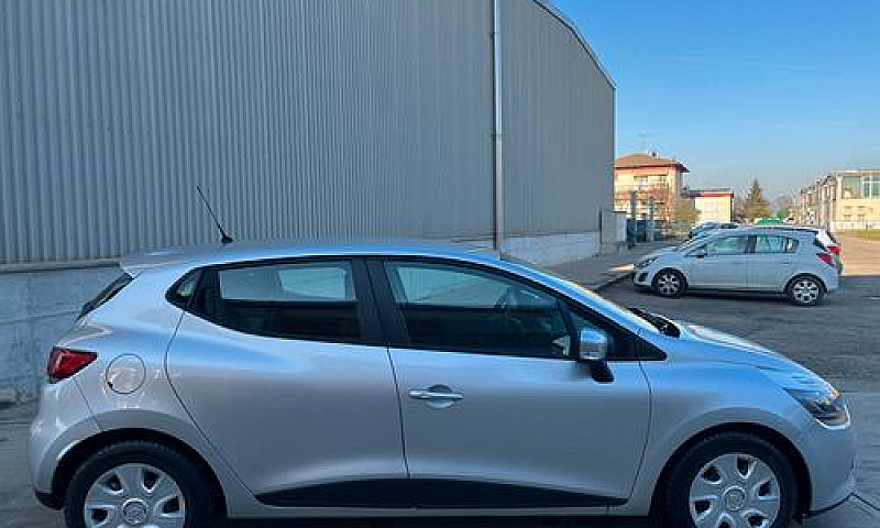 Renault Clio 1.5 Dci...