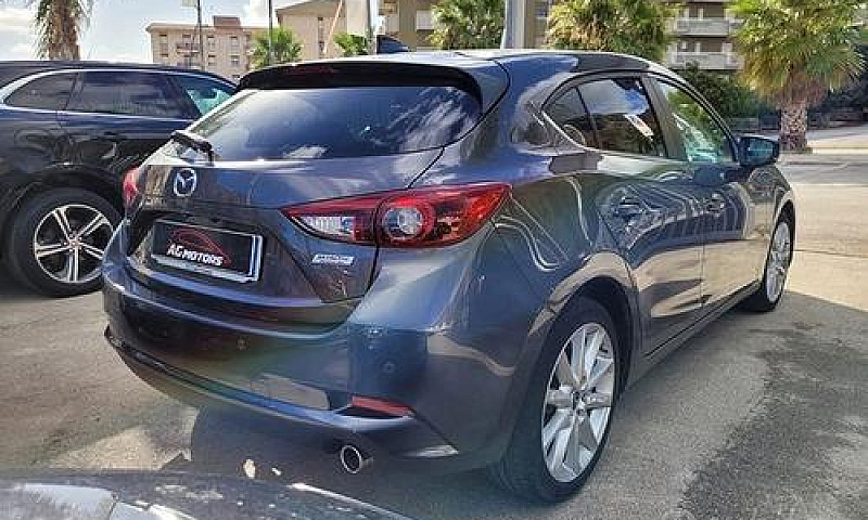 Mazda 3 1.5 Skyactiv...