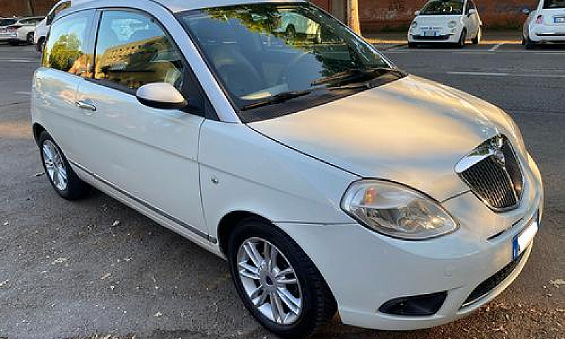 Lancia Ypsilon Ecoch...