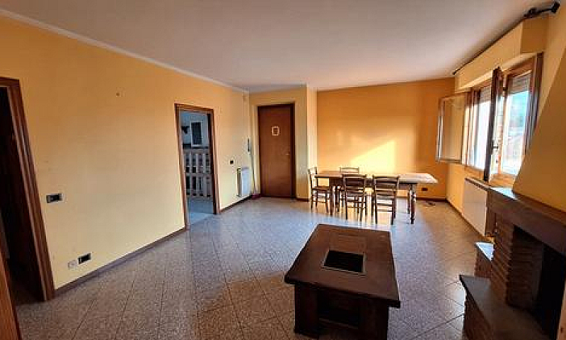 Appartamento Di 80 M...