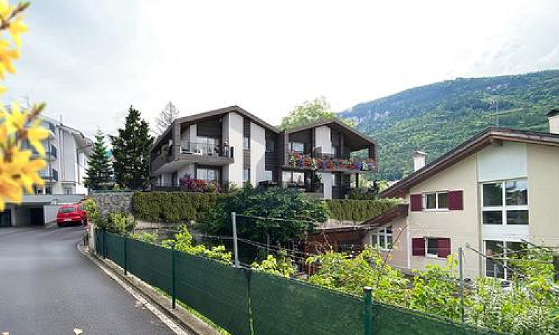 W9: Bilocale Con Ter...