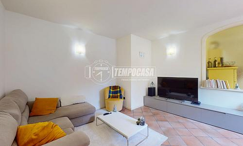 Rif: A022 Maisonette...