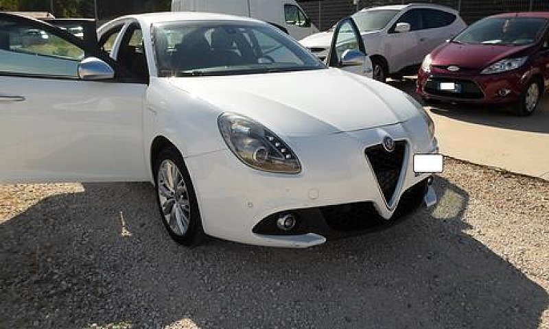 Alfa Romeo Giulietta...