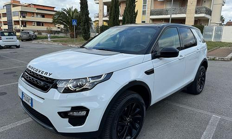 Land Rover Discovery...