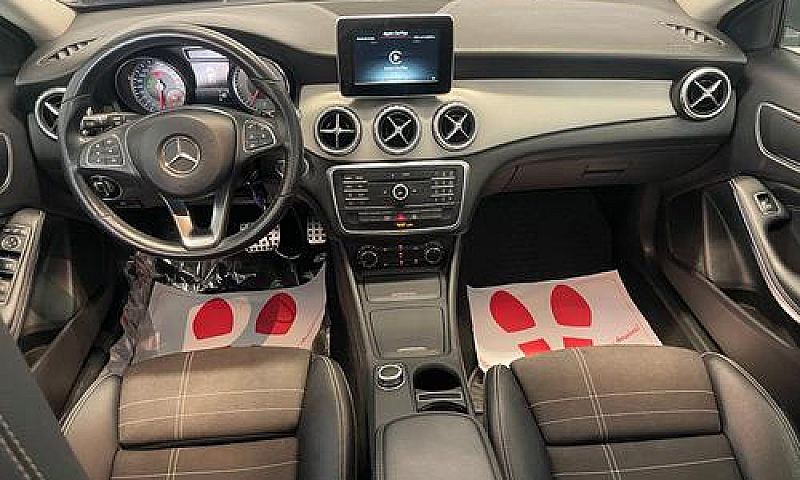 Mercedes-Benz Gla 20...