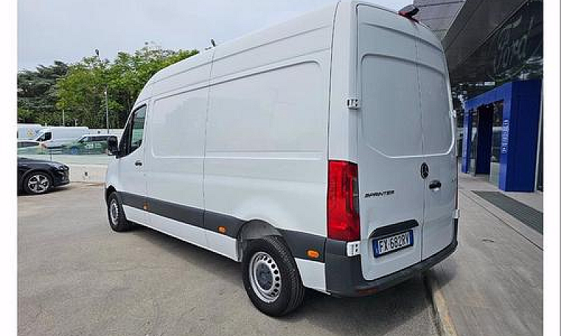 Mercedes Sprinter...