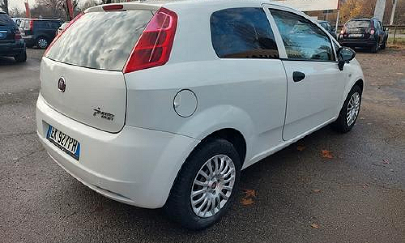 Fiat Grande Punto 1....
