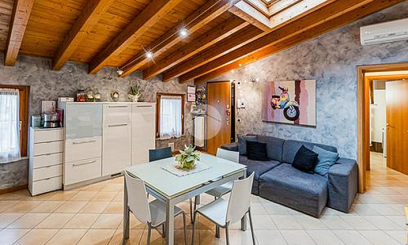 3 Locali A Villafran...