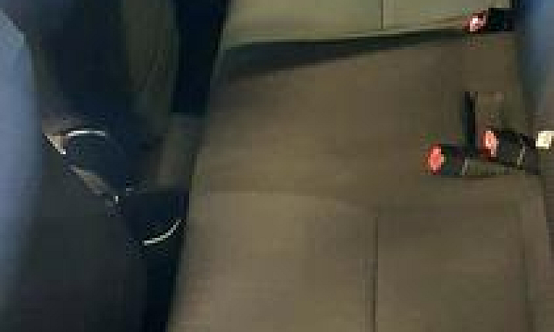 Toyota Yaris Ibrida ...