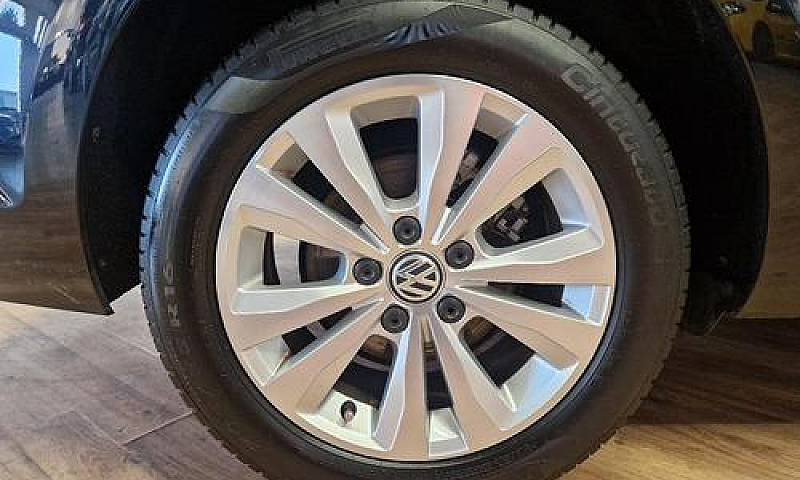 Volkswagen Golf Vari...