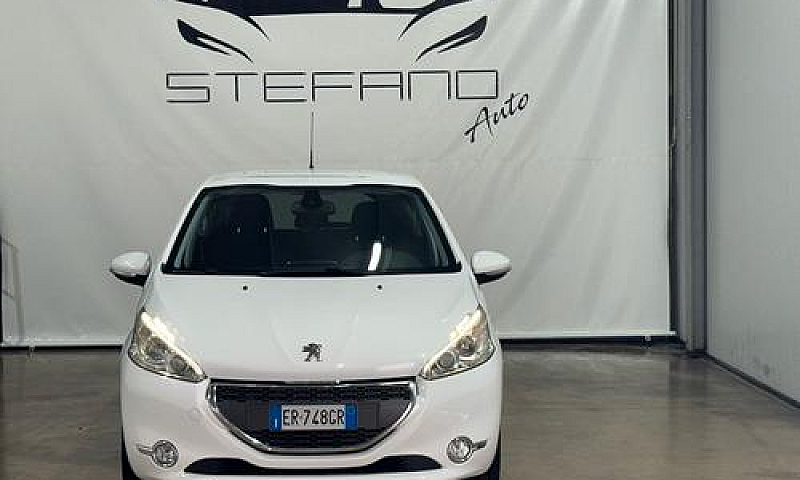 Peugeot 208 1.4 Hdi ...