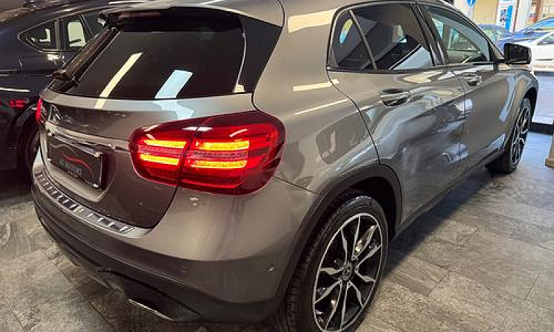Mercedes-Benz Gla 20...