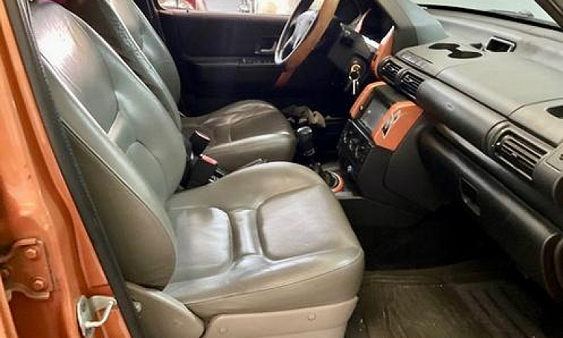 Land Rover Freelande...