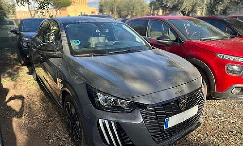 Peugeot 208 Puretech...