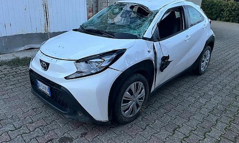 Toyota Aygo X 1.0 20...