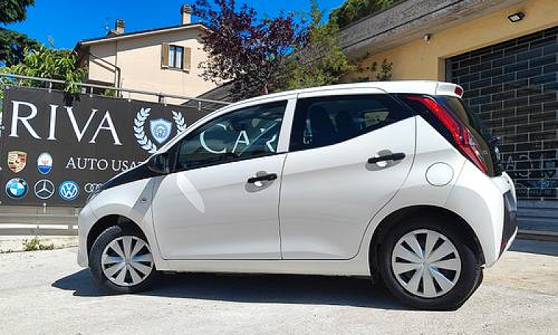 Toyota Aygo 2ª Serie...