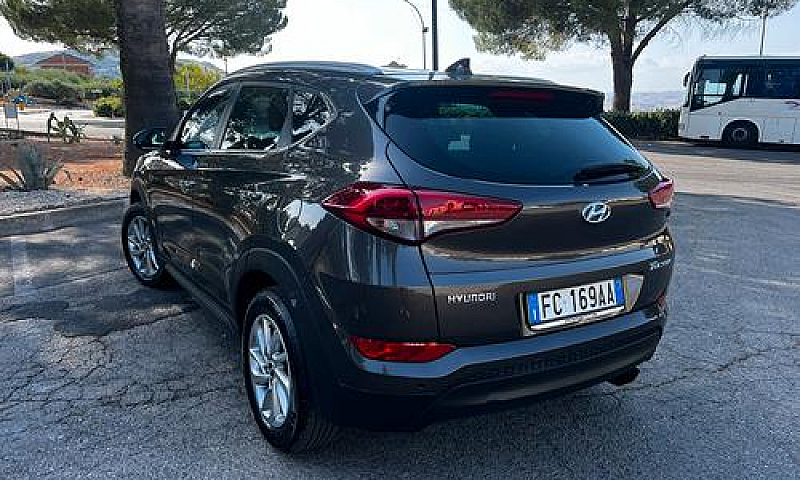 Hyundai Tucson Xposs...