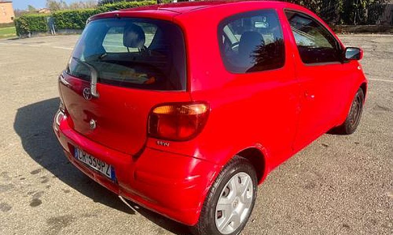 Toyota Yaris 3P. 1.0...