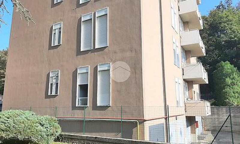 2 Locali A Gallarate...