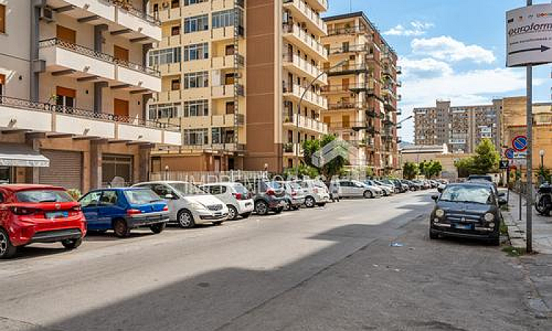 Una Casa Da Vivere, ...