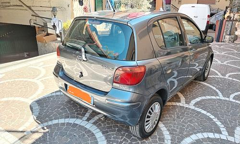 Toyota Yaris 1.0I 16...