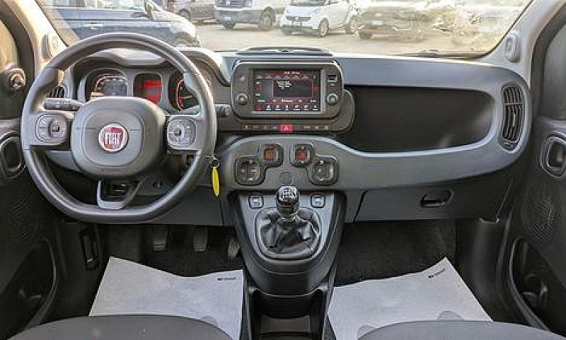 Fiat Panda Hybrid 1....
