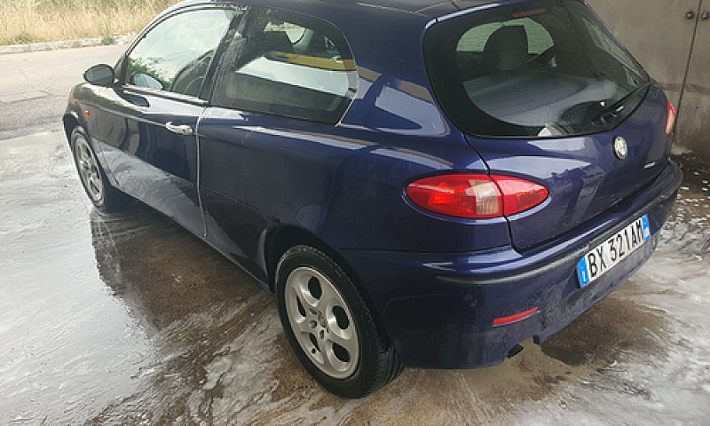 Alfa Romeo 147...