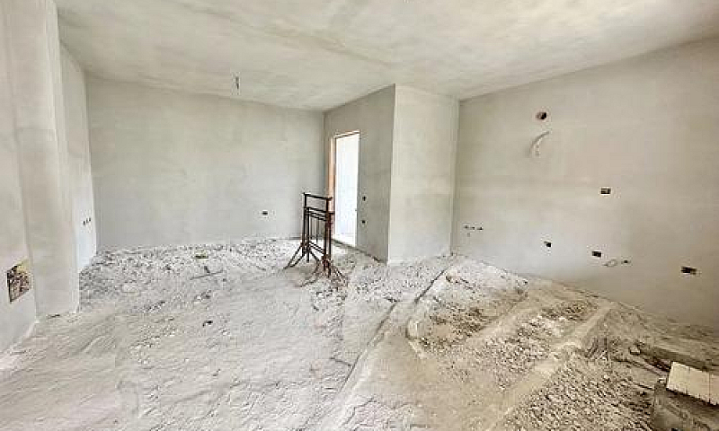 Appartamento Di Nuov...