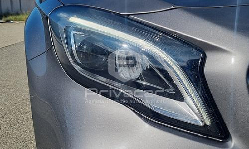 Mercedes Gla 200 D A...