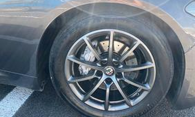 Alfa Romeo Giulia...