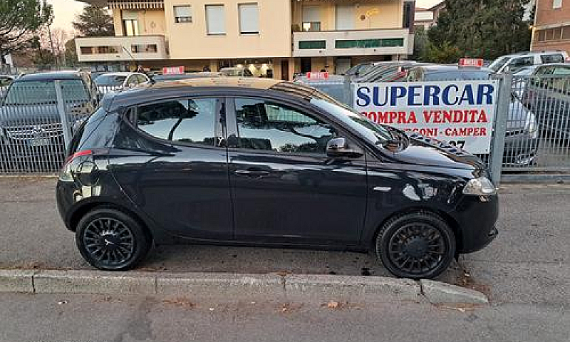 Lancia Ypsilon 1.2 G...