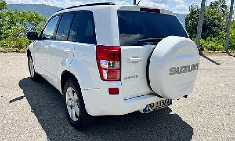 Suzuki Grand Vitara ...