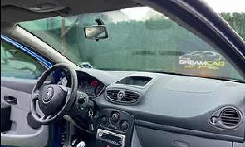 Renault Clio 2006 1....