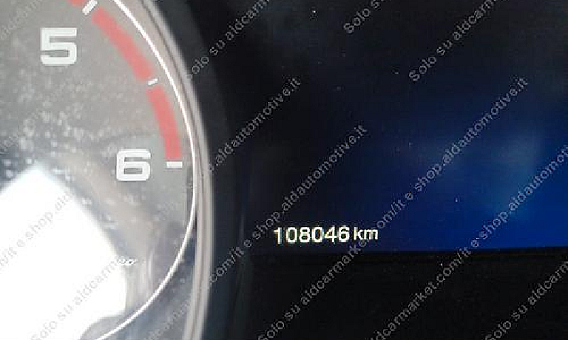 Alfa Romeo Stelvio 2...