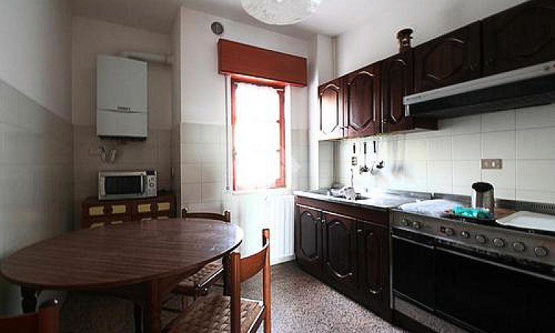 4 Locali A Termoli...