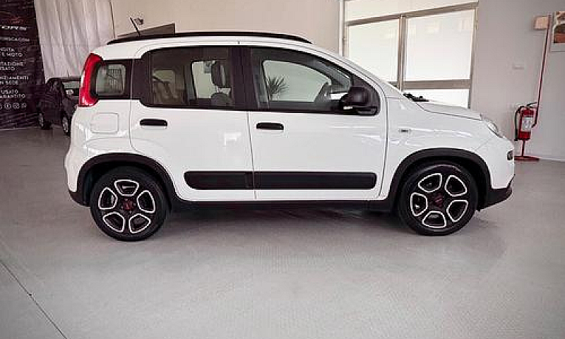 Fiat Panda 1.0 Hybri...