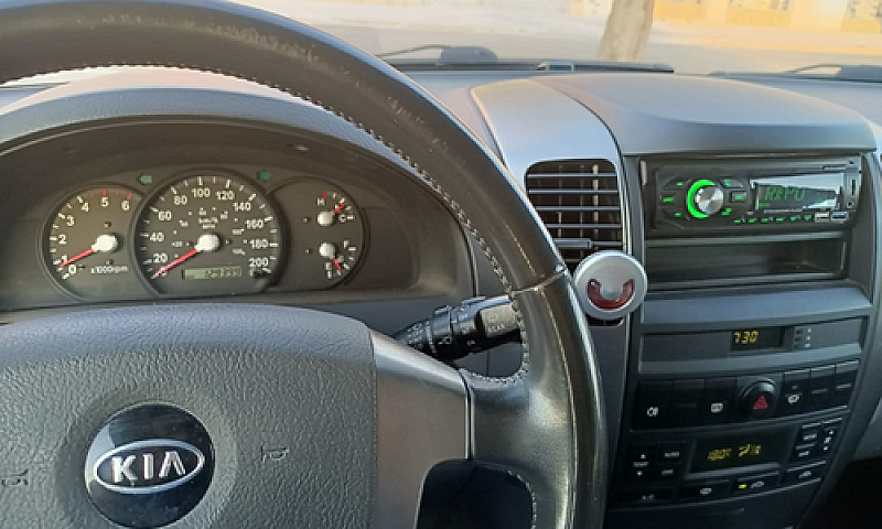 Kia Sorento 2006 2.5...