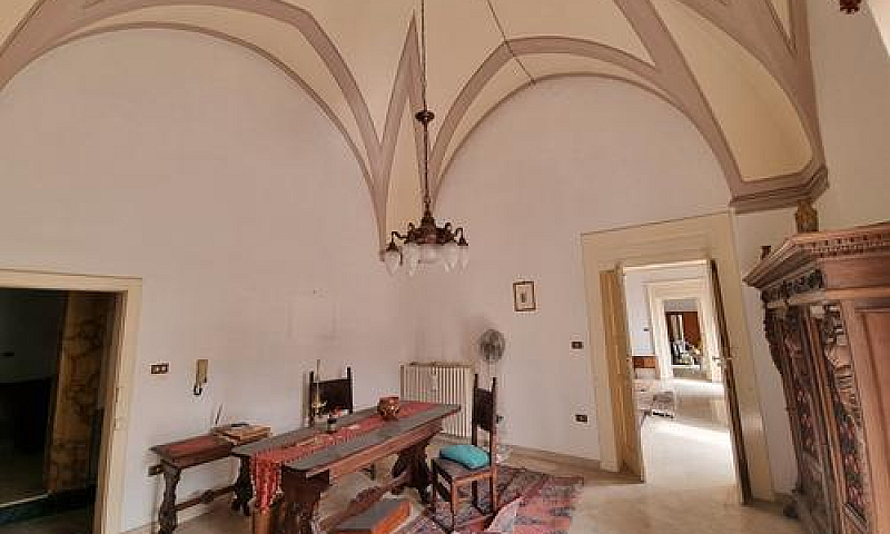 Palazzo Storico...