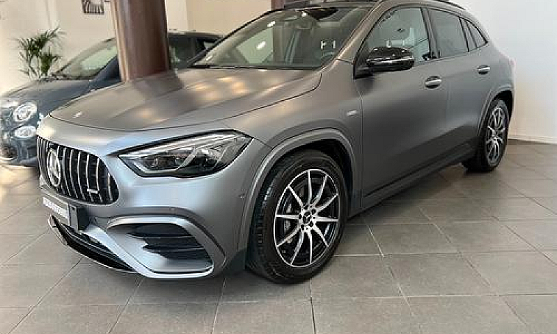 Mercedes Benz Gla 35...
