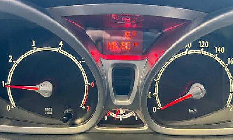 Ford Fiesta 1.2 82 C...
