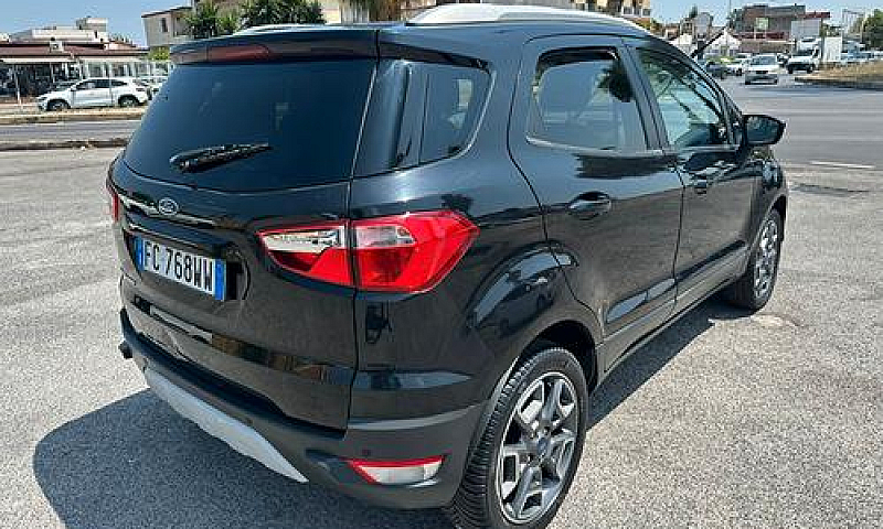 Ford Ecosport Titani...
